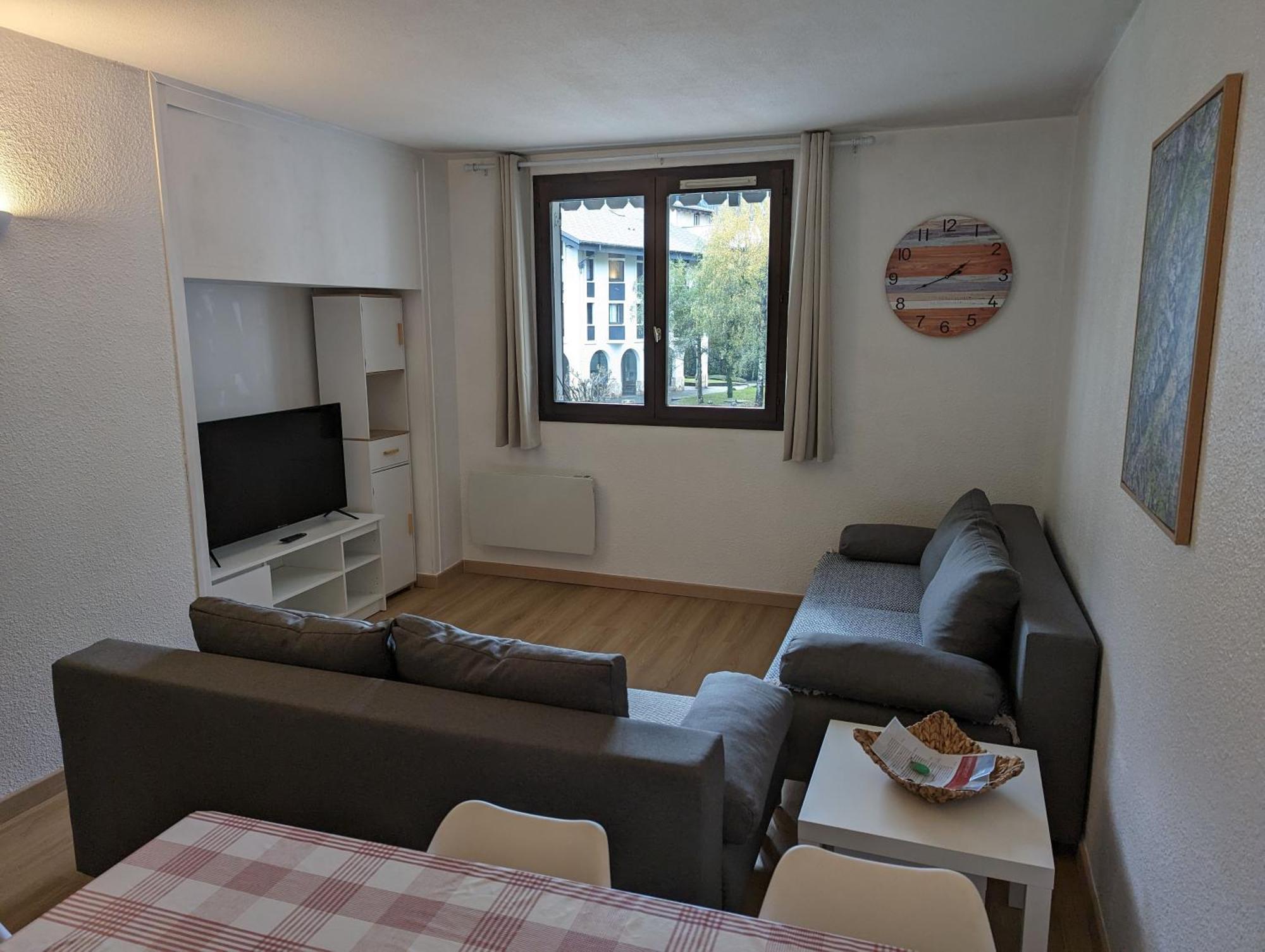 Central Spacious Flat With Private Parking شامونكس المظهر الخارجي الصورة