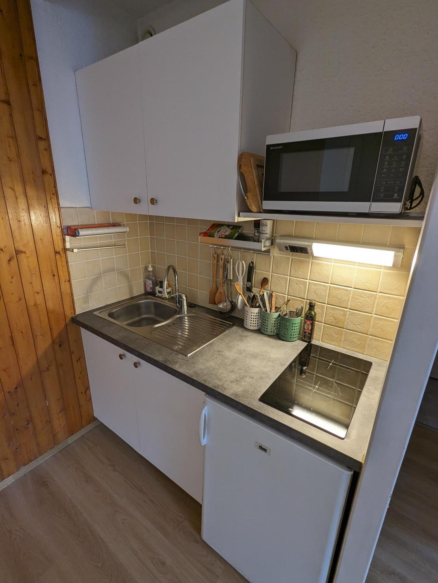 Central Spacious Flat With Private Parking شامونكس المظهر الخارجي الصورة