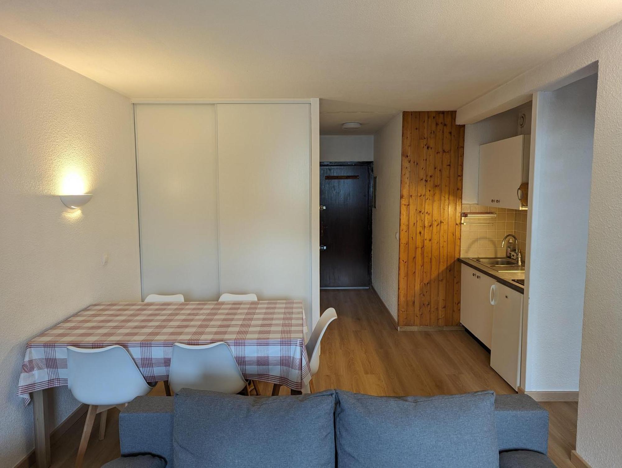Central Spacious Flat With Private Parking شامونكس المظهر الخارجي الصورة